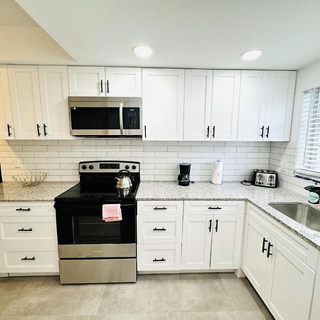 Holiday Park Apartments By Lowkl Fort Lauderdale Eksteriør billede