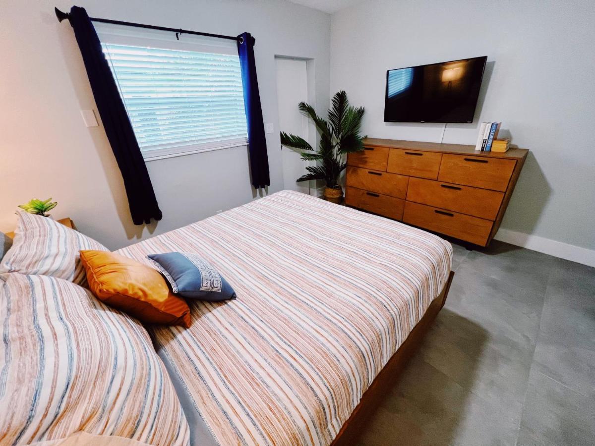 Holiday Park Apartments By Lowkl Fort Lauderdale Eksteriør billede