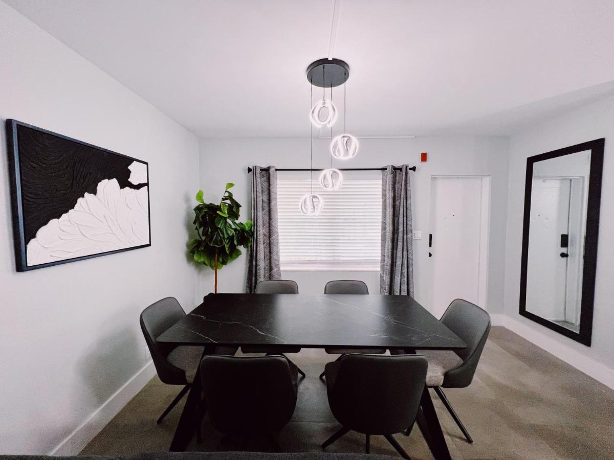 Holiday Park Apartments By Lowkl Fort Lauderdale Eksteriør billede