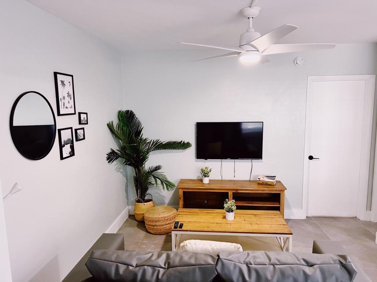 Holiday Park Apartments By Lowkl Fort Lauderdale Eksteriør billede