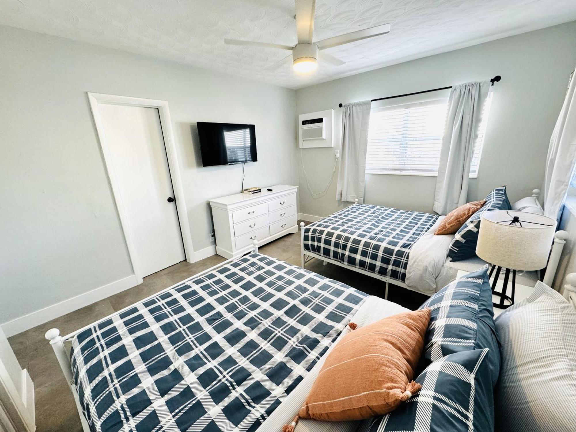 Holiday Park Apartments By Lowkl Fort Lauderdale Eksteriør billede