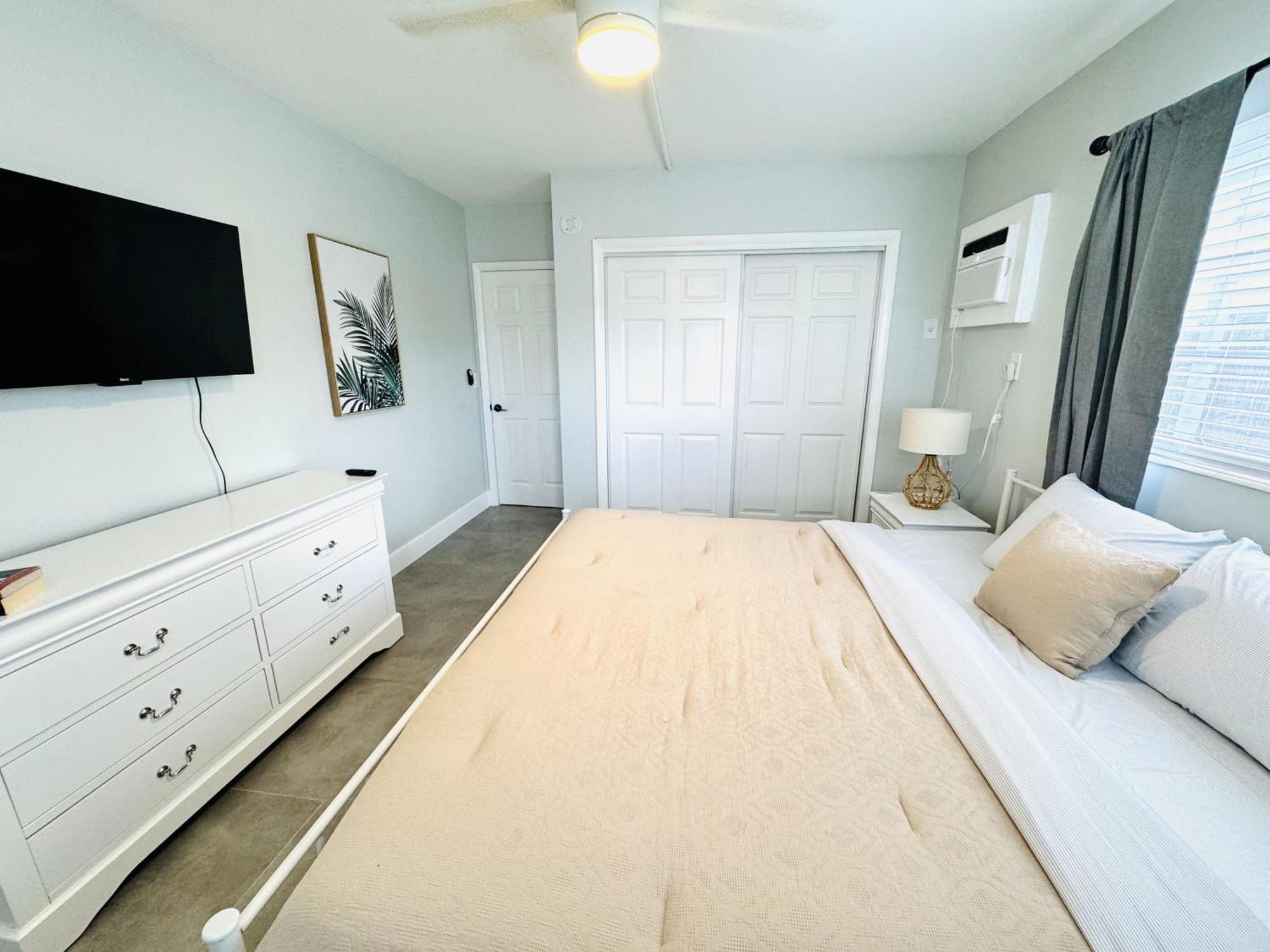 Holiday Park Apartments By Lowkl Fort Lauderdale Eksteriør billede